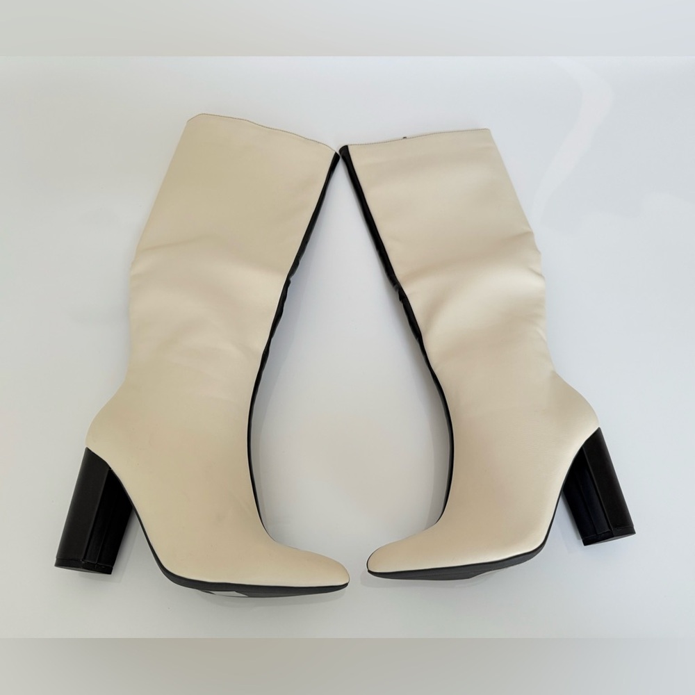BAMBOO Cream & Black Heeled Boots. Size 6